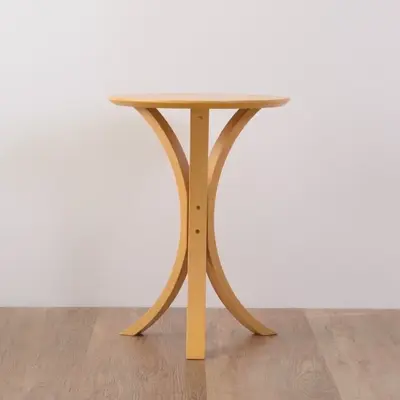 サイドテーブル